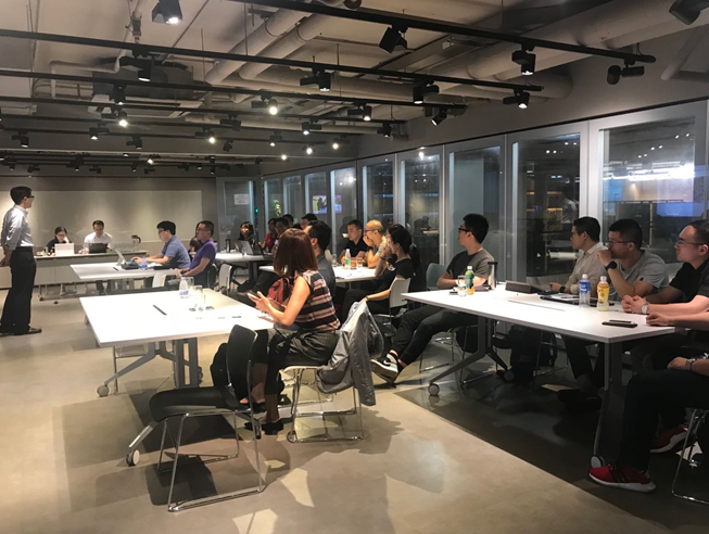 CLGO2017级同学聆听溢达集团公司介绍