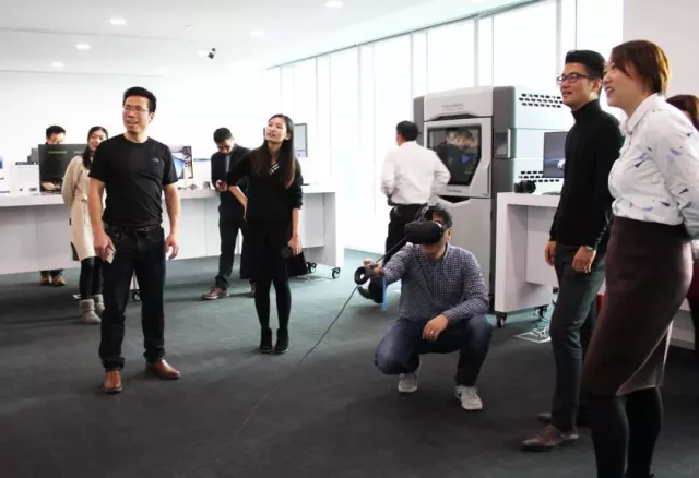 现场VR模拟实践体验