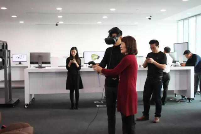 现场VR模拟实践体验